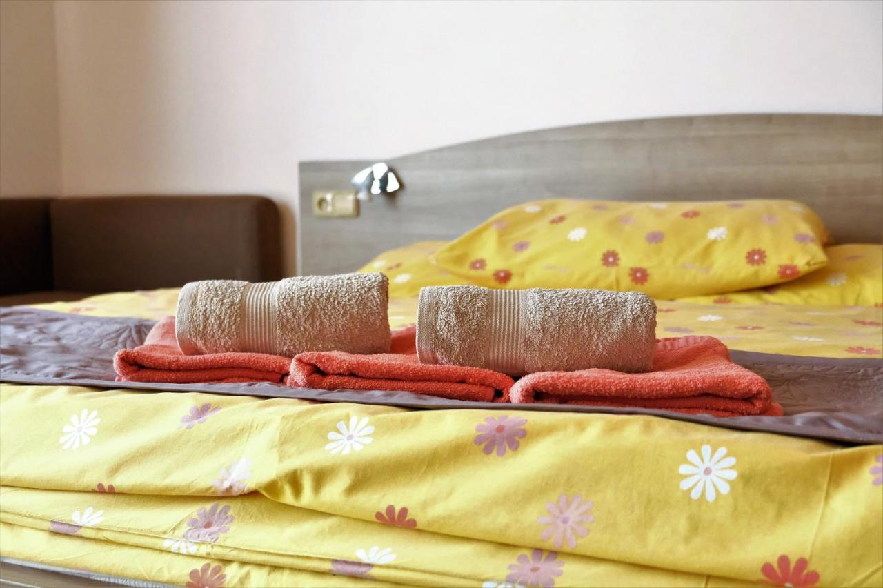 Guest House Fleurs Liptovsky Mikulas Luaran gambar